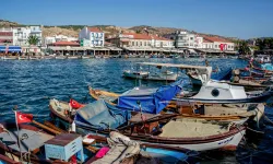 Türkler adalara, adalılar Foça’ya geliyor
