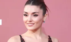 İtalya’dan döndü, Bodrum’da görüntülendi! Hande Erçel sahilleri yaktı