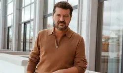 İlker Aksum’un miniğini gören şaşırıyor!  'Aynı babası' yorumları yağdı