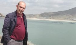 Şoke eden anlar! Düğünde takı takarken kalbi durdu