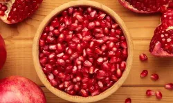 Bu yöntemle nar soymak çocuk oyuncağı olacak!