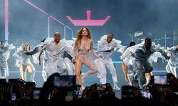 Jennifer Lopez Antalya’yı salladı! 50 dansçıyla sahne aldı