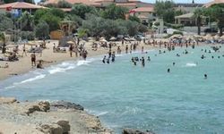 Burayı keşfeden Çeşme’ye gittiğine pişman oluyor! Plajlarıyla İzmir’de turistlerin yeni gözdesi oldu