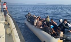 Çocuklar da var! İzmir açıklarında düzensiz göçmen operasyonu