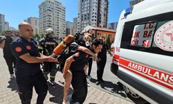 Flaş! 14 katlı binada yangın: Mahsur kalanlar var