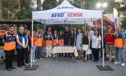 Bornova'da deprem buluşması: Vatandaşlar akın etti!