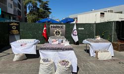 Zehir tacirlerine darbe! İzmir polisinden tarihi operasyon
