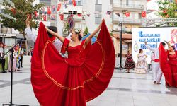 Dünya dansçıları İzmir’de! Festival göz kamaştırdı