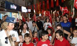 Zafer Bayramı Ödemiş’te zirvede: Meşaleler ve coşkulu konser