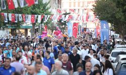 5 Eylül fuar programı: İzmir bu gece yerinde duramayacak!
