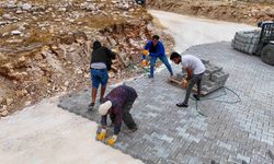 Kırsal mahallelerde yeni dönem! Yollara kilit parke
