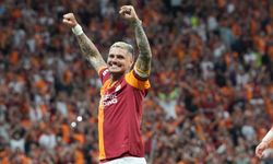 Tribünler yıkıldı: Icardi'den efsane geri dönüş