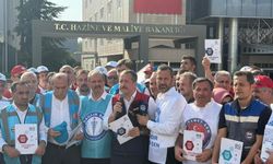 Memur ve emekli hakkı için yürüyüş: Bakanlığa sunuldu
