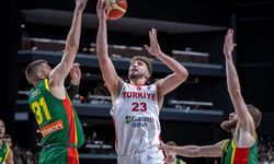 Basketbolda zafer gecesi: Milliler Litvanya engelini aştı