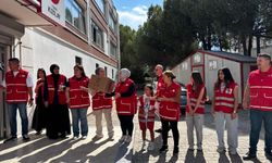 Kızılay’dan binlerce öğrenciye kırtasiye yardımı!