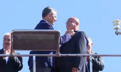 Bahadın Belediyesi resmen CHP’ye katıldı! Özgür Özel duyurdu