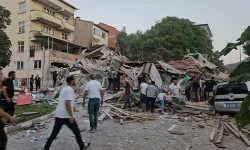 Balıkesir Sındırgı Belediye Başkanı Sak: 10'un üzerinde bina yıkıldı