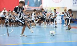 Çeşme’de minik sporcular sertifikalarını coşkuyla aldı