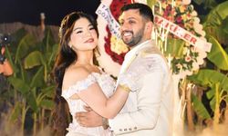Burak Bulut ve Eda Sakız Boğaz’da görkemli düğünle evlendi