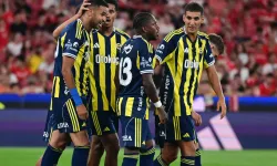 Fenerbahçe'nin Şampiyonlar Ligi kadrosu açıklandı: Sürpriz isimler dışarıda kaldı!