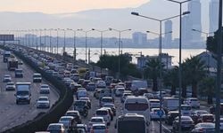 İzmir’de 30 Ağustos yürüyüşü trafiği nasıl etkileyecek, hangi yollar kapanacak? Alternatif güzergahlar duyuruldu