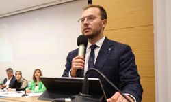 İzmir’de çöp krizi: AK Partili İçelli'den Tugay’a sert çıkış