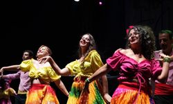 'Sokağın Kadınları' müzikali Çeşme’de sanat ve doğayı buluşturdu