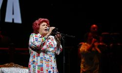Çim Konserleri’nde Selda Bağcan rüzgarı