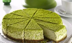 Ispanakla pasta olur mu demeyin! İlk dilimde fikir değiştiriyor