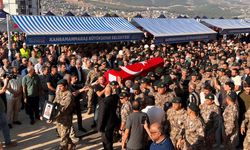 Şehit Özel Harekat Polisi Mustafa Karapınar gözyaşlarıyla uğurlandı