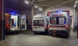 İzmir-Aydın Otobanı’nda feci kaza: Araçlar birbirine girdi
