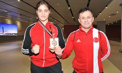 İngiltere’de tarihi an! Büşra Işıldar dünya ikincisi oldu