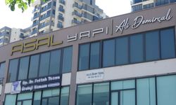 Dehşet anları! Belediye başkanının işyerine silahlı saldırı