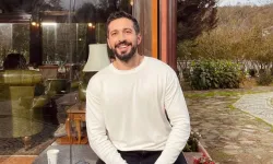 Arkadaşına ‘Komiserim’ dedi, arabasını aldı!