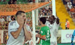 Beşiktaş'tan kötü başlangıç: Alanyaspor engelini geçemedi