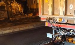 İzmir’de dehşet dolu anlar: Kamyona çarpan motosiklet can aldı