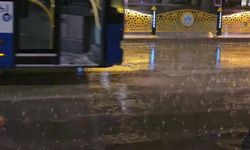 Şaşırtan yağış: Hava bir anda karardı!
