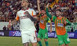 Son dakika: Galatasaray Alanyaspor karşısında öne geçti