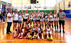 Çeşme Belediyespor voleybolda rakip tanımıyor!