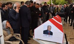 Duygu dolu anlar: Ünlü Şair Yavuz Bülent Bakiler’e son veda!