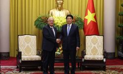 Milli Savunma Bakanı Güler’den Vietnam’da kritik temas