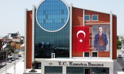 İzmir’de CHP’li 9 belediye meclis üyesi istifa etti