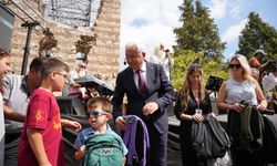 Kemalpaşa Belediyesi’nden miniklere sürpriz kırtasiye desteği!