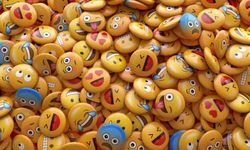 Kullandığınız emojiler yaşınızı ele verebilir!