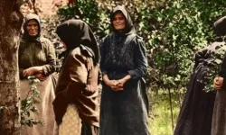 Tüyler ürperten olay: Bir köyde yüzlerce erkek kendi eşleri tarafından öldürüldü