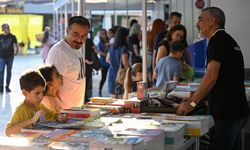 Bornova’da sonbahar kitapla geliyor!