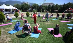 Bornova’da bu merkezde yalnızlık yok!