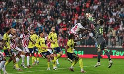 Son dakika: Fenerbahçe deplasmanda beraberlikle döndü