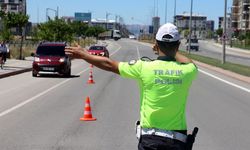 Bakan Yerlikaya açıkladı: Trafikte bu hataları yapan yandı, büyük ceza geliyor!