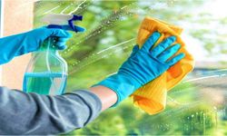 Bulaşık deterjanıyla cam parlatmanın sırrı: İz yok, zahmet yok!